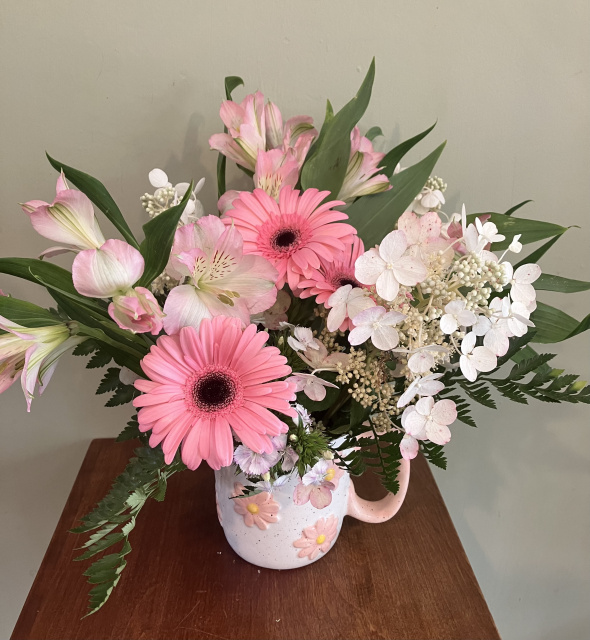 Farmhouse pail roses 