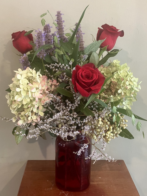 Farmhouse pail roses 